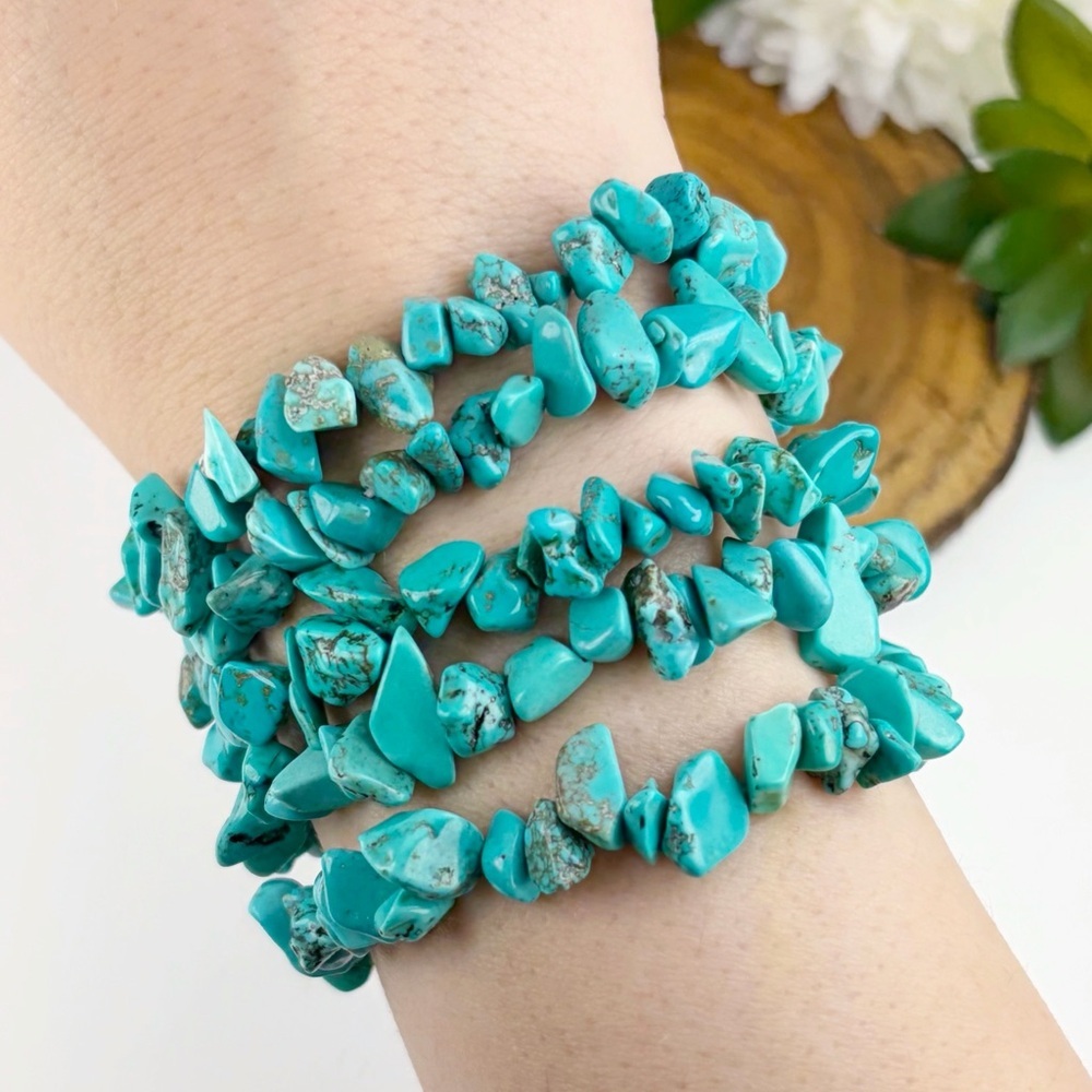 One Turquoise Stretch Bracelet Handmade Southwest Boho Style New Blue